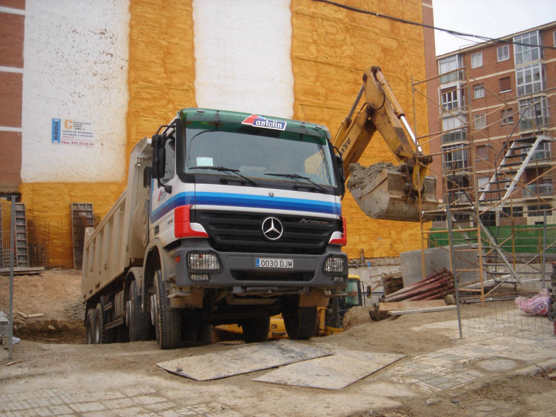 Camión en obra